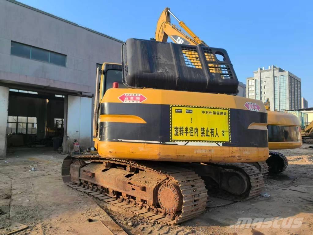 CAT 320BL 履带挖掘机