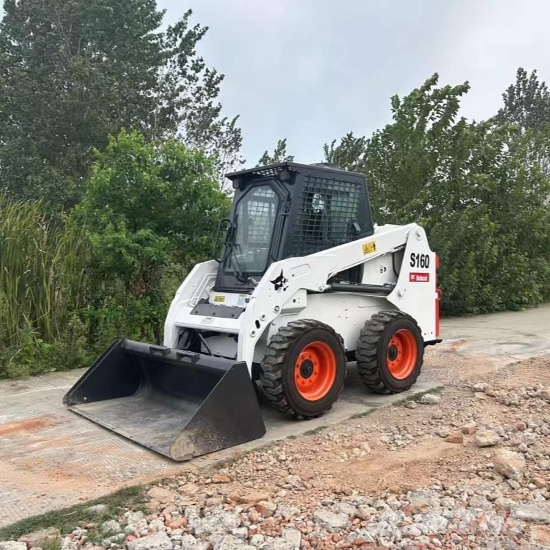 Bobcat S 160 滑移装载机