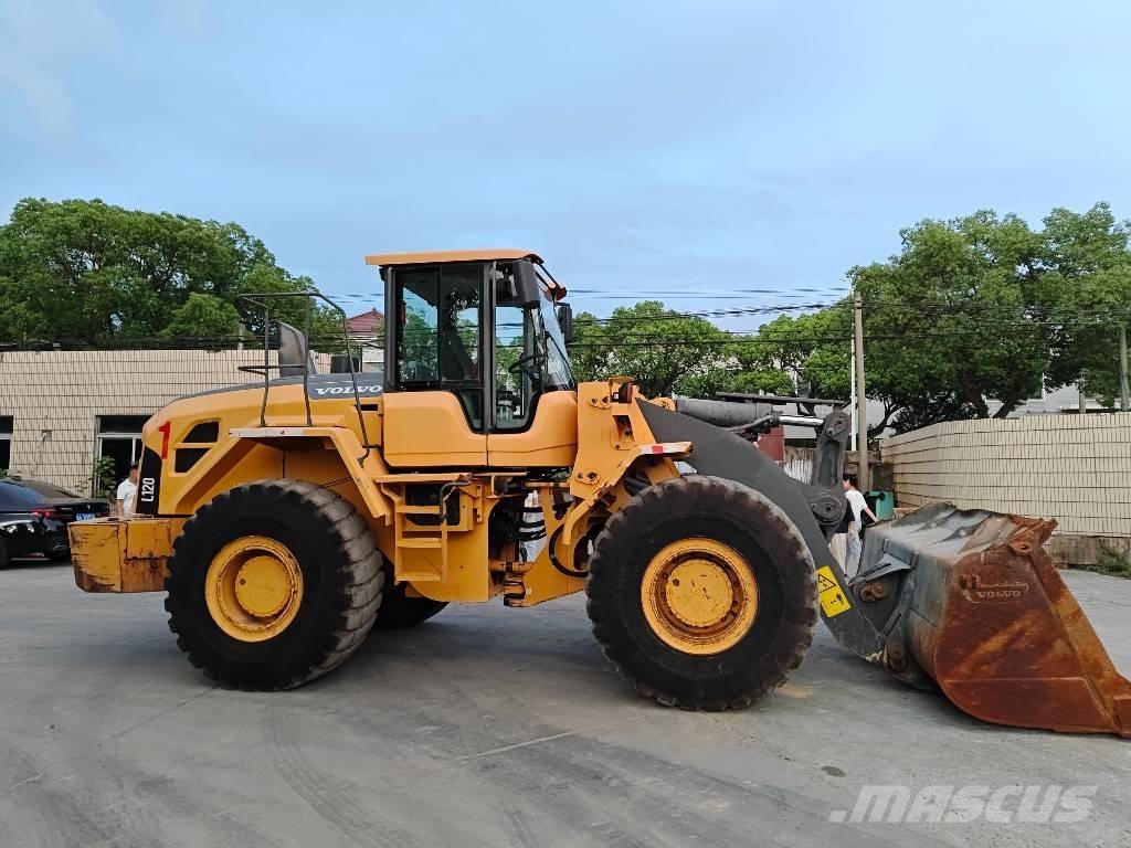 Volvo L 120 轮式装载机