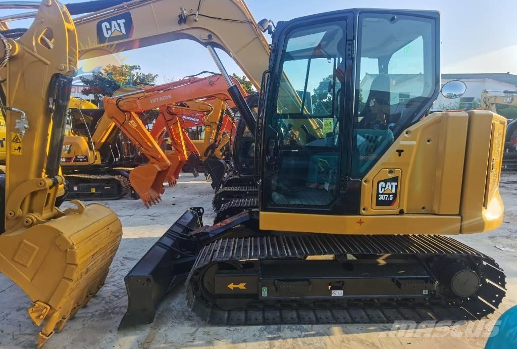 CAT 307.5 中型挖掘机