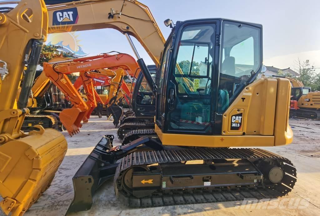 CAT 307.5 中型挖掘机