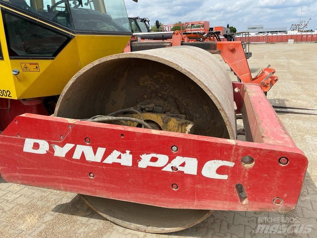 Dynapac CA 302 D 单轮压路机