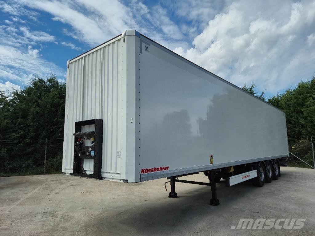 Kässbohrer Maxima 半挂厢式车