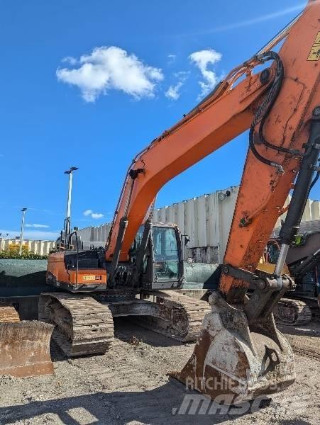 Doosan DX 300 LC-5 履带挖掘机