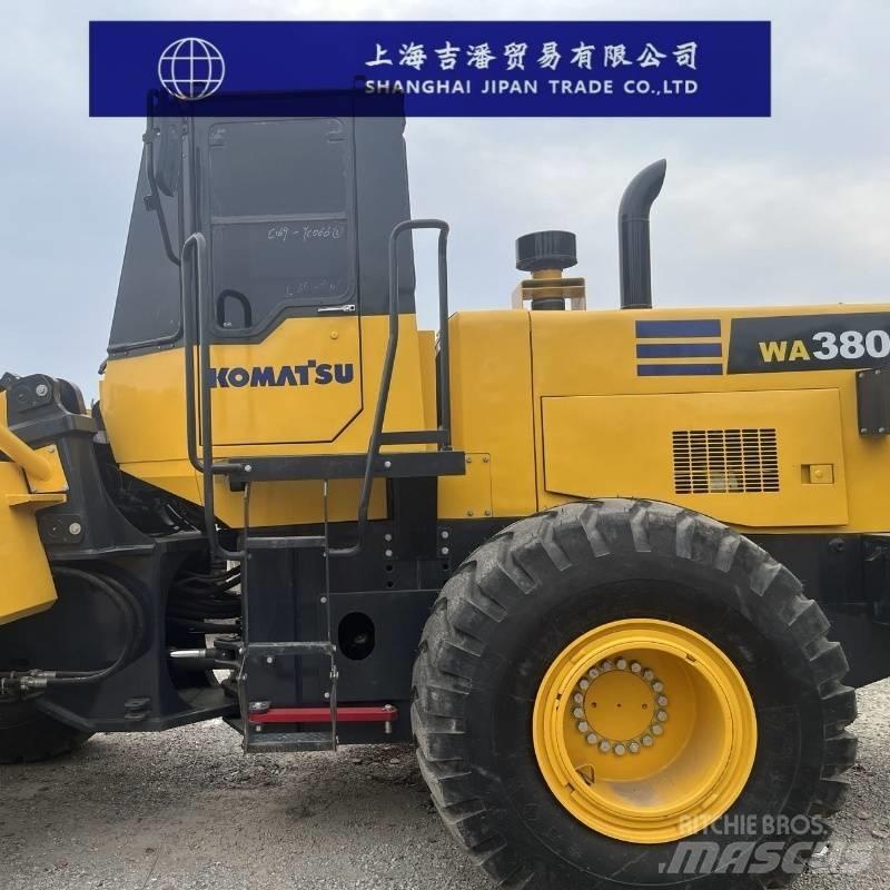 Komatsu WA 380 轮式装载机