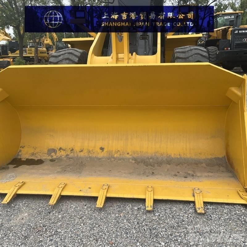 Komatsu WA 380 轮式装载机
