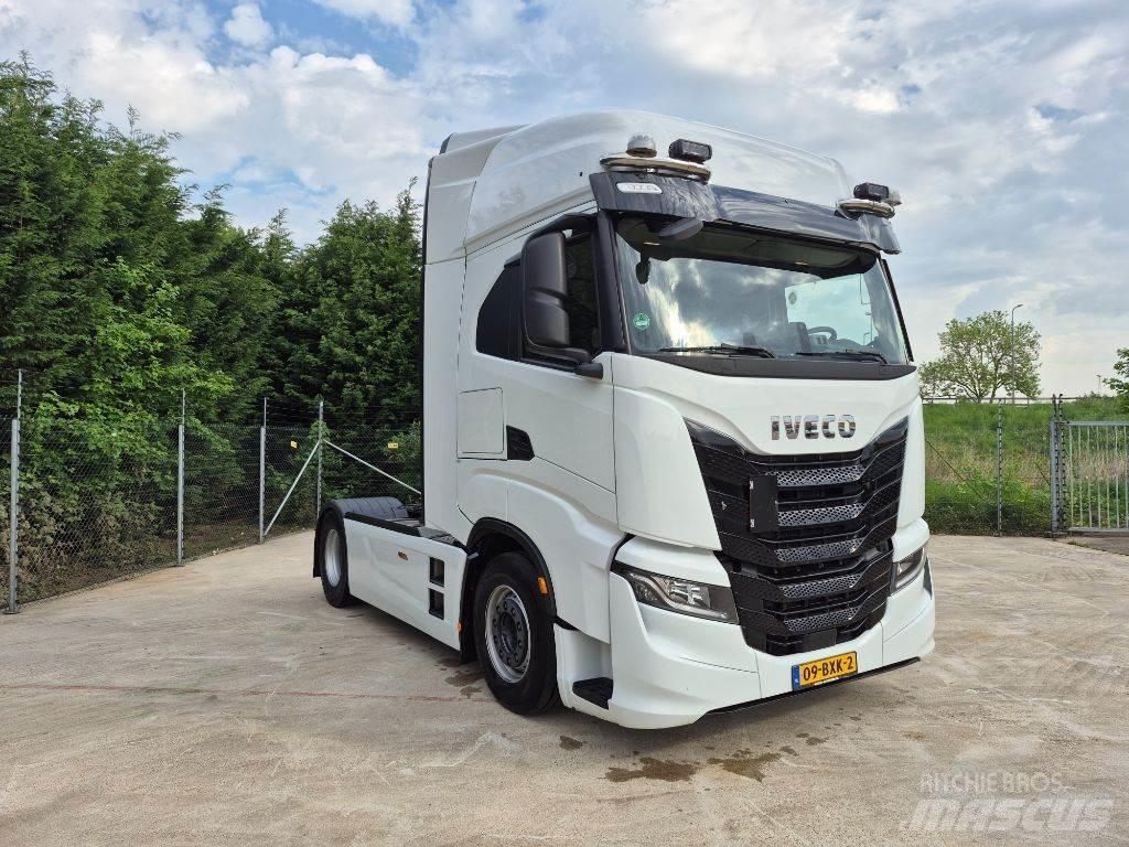 Iveco S-Way 490 牵引车