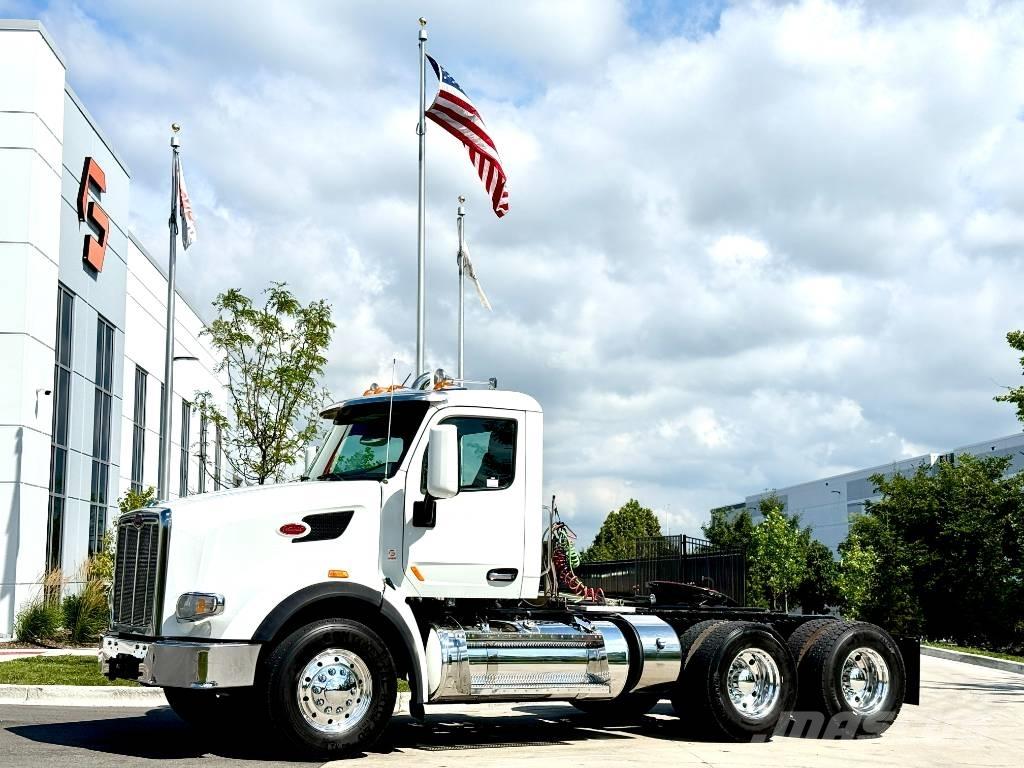Peterbilt 567 牵引车