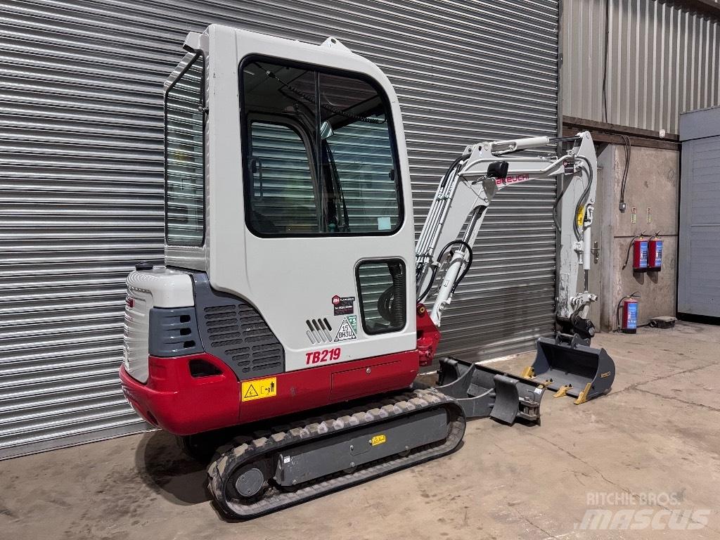 Takeuchi TB 219 小型挖掘机