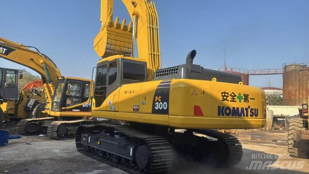 Komatsu PC 300 履带挖掘机