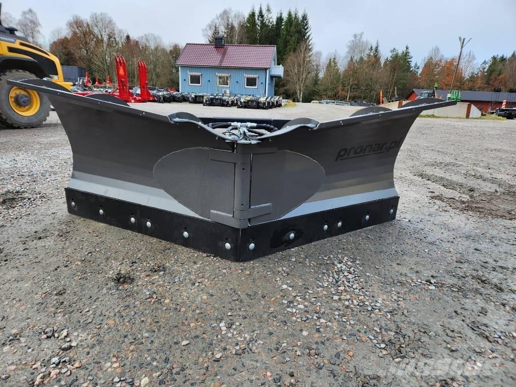 Pronar PUV 3000 M 推雪机