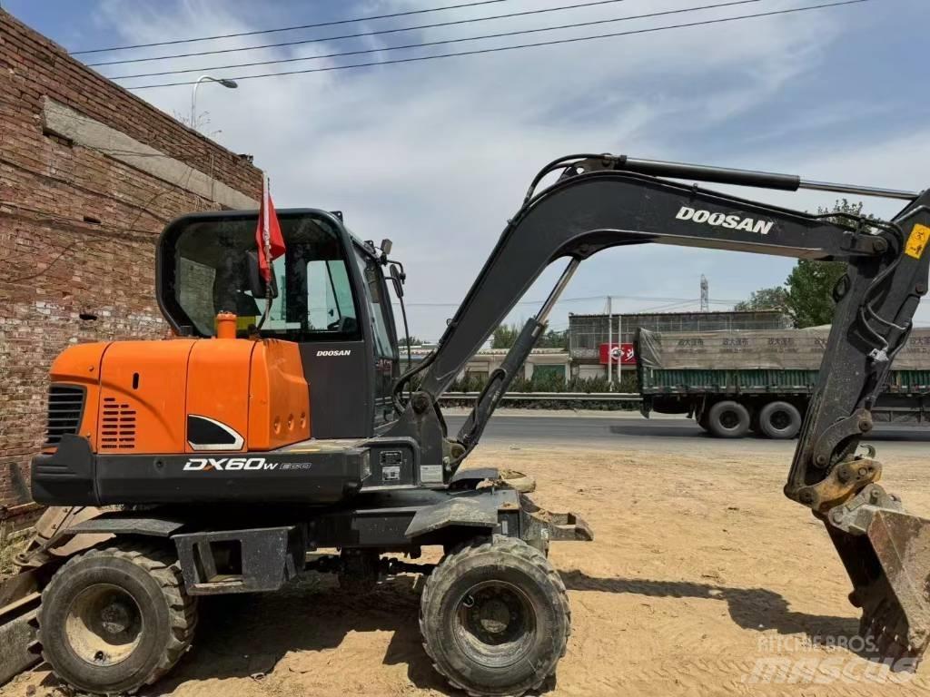 Doosan DX 60 小型挖掘机