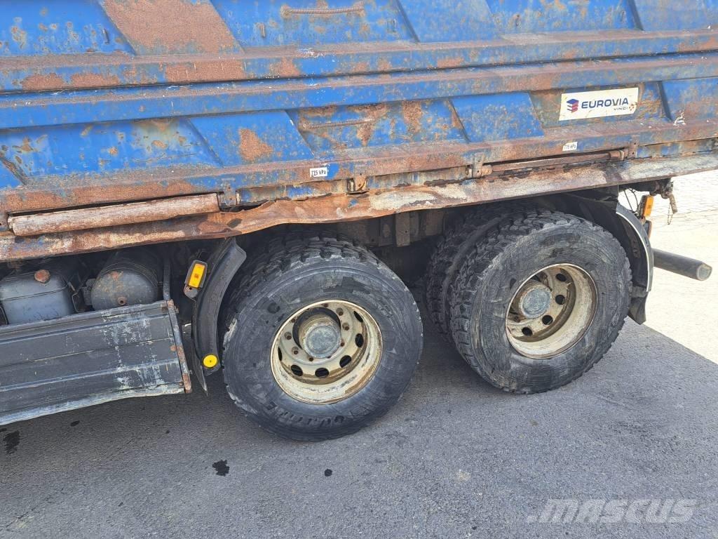 Tatra T 815-2 6x6 自卸式货车