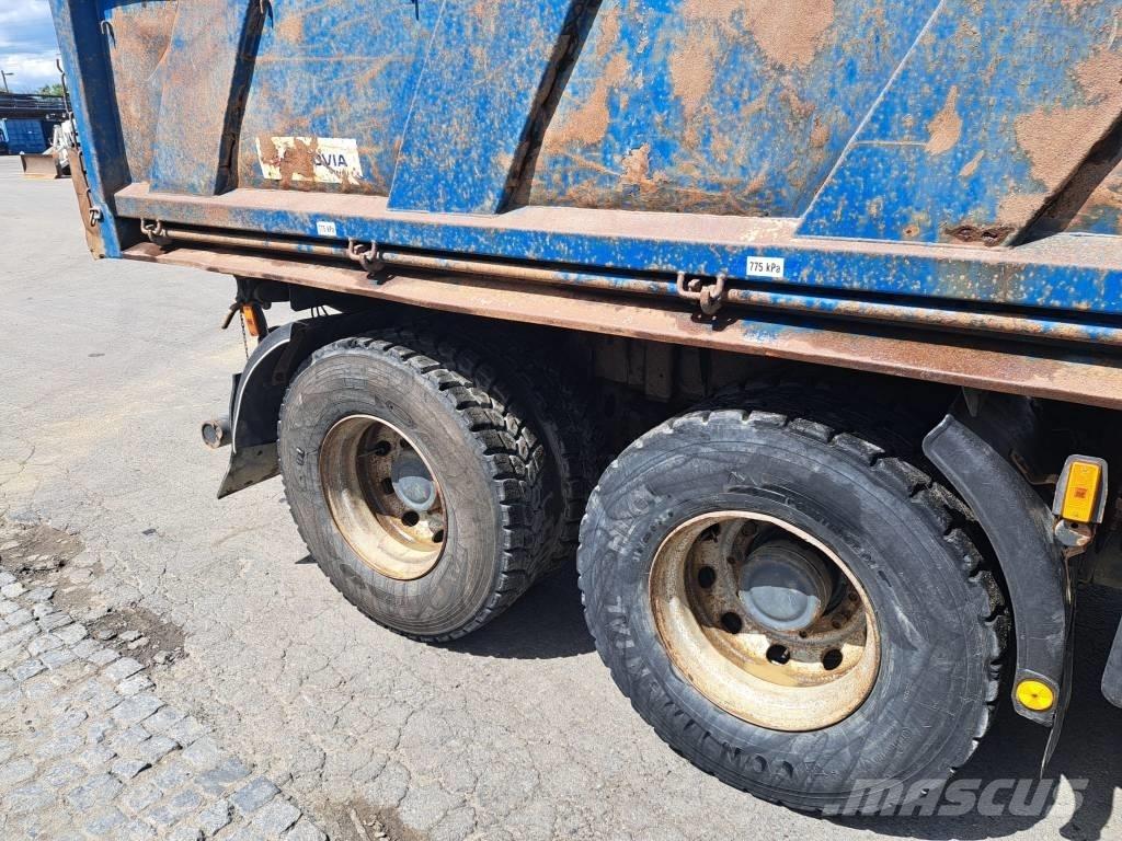 Tatra T 815-2 6x6 自卸式货车
