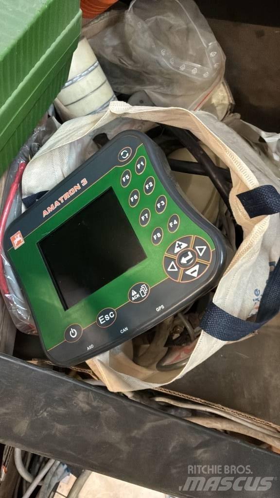 Amazone ZA-TS 4200 矿物肥料撒播机