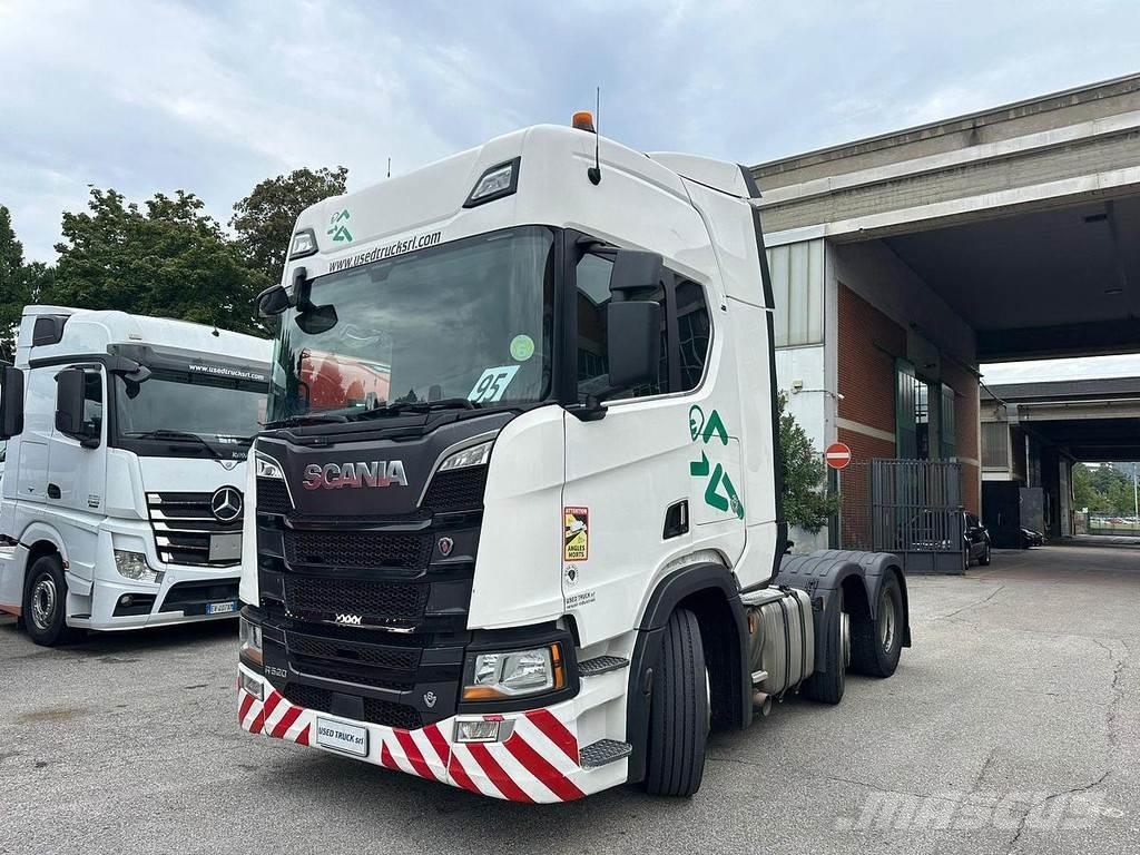 Scania R 520 牵引车