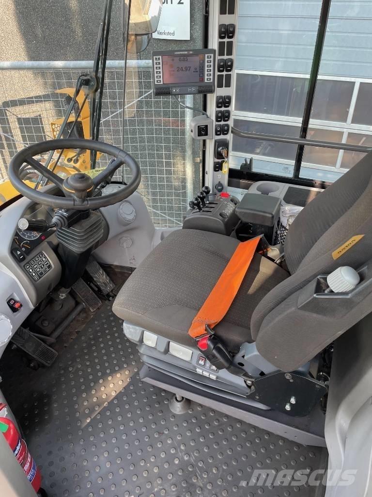 Volvo L90H Long boom 轮式装载机