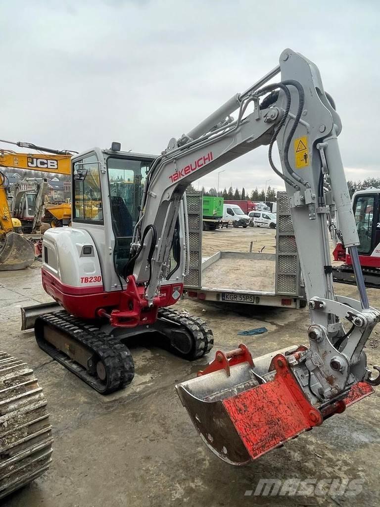 Takeuchi TB230 V3 小型挖掘机
