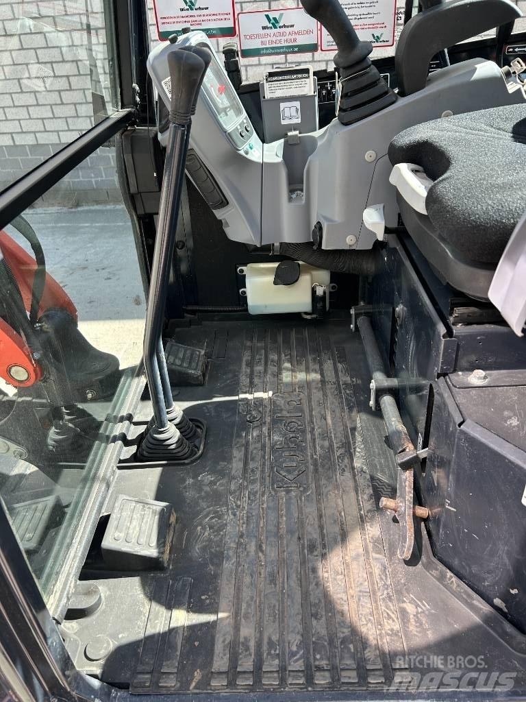 Kubota U 27-4 小型挖掘机