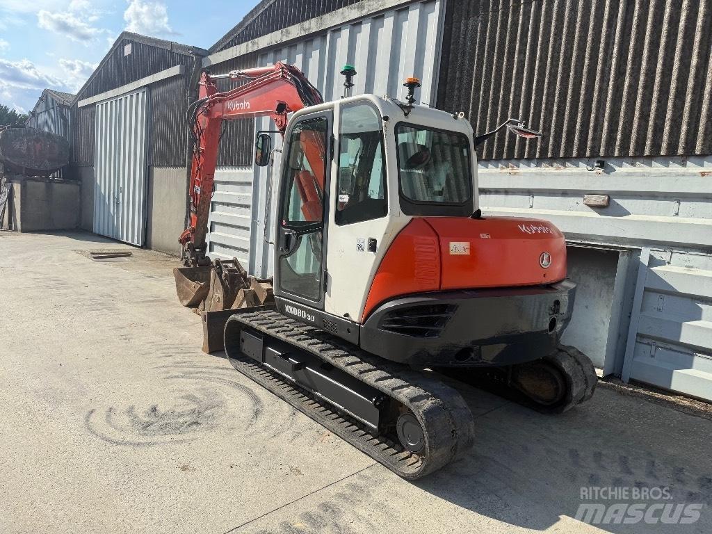 Kubota KX 080 中型挖掘机