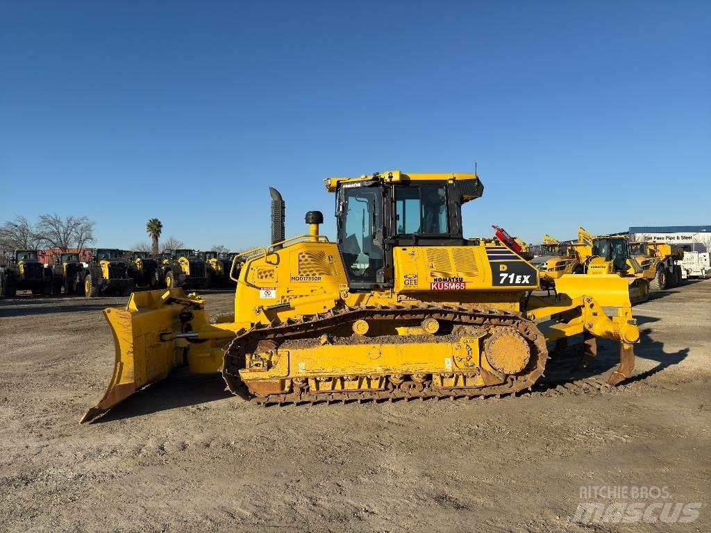 Komatsu D71EX-24 履带式推土机