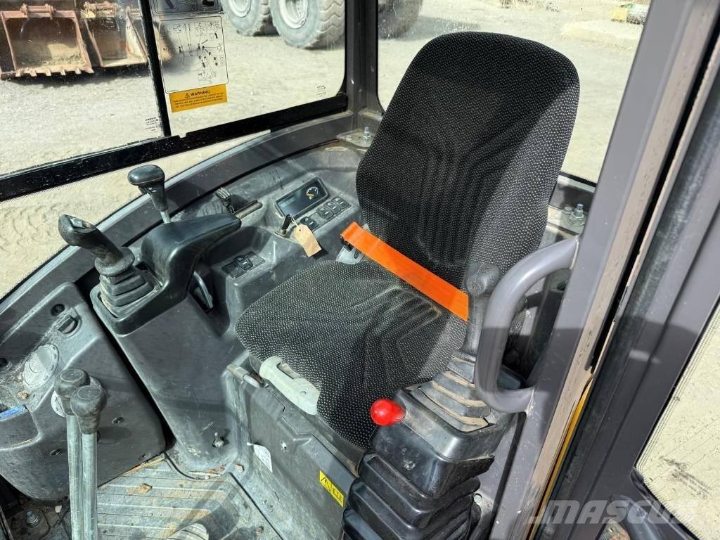 Volvo ECR 25 D 小型挖掘机