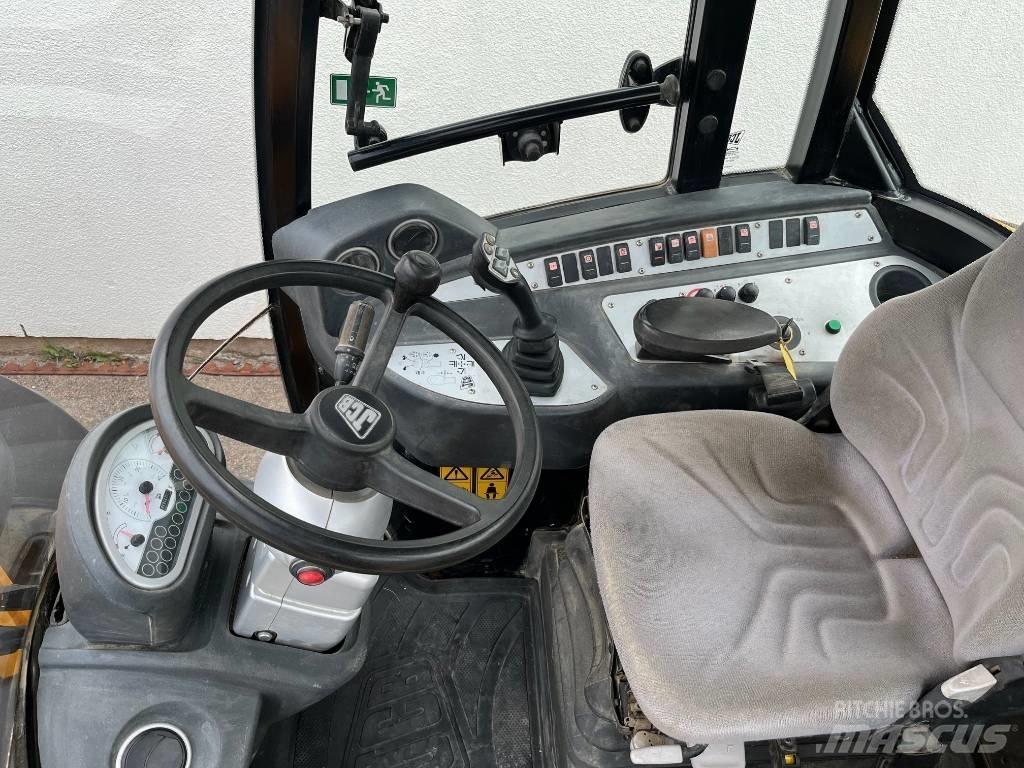 JCB TM 220 伸缩臂叉装车|叉装车