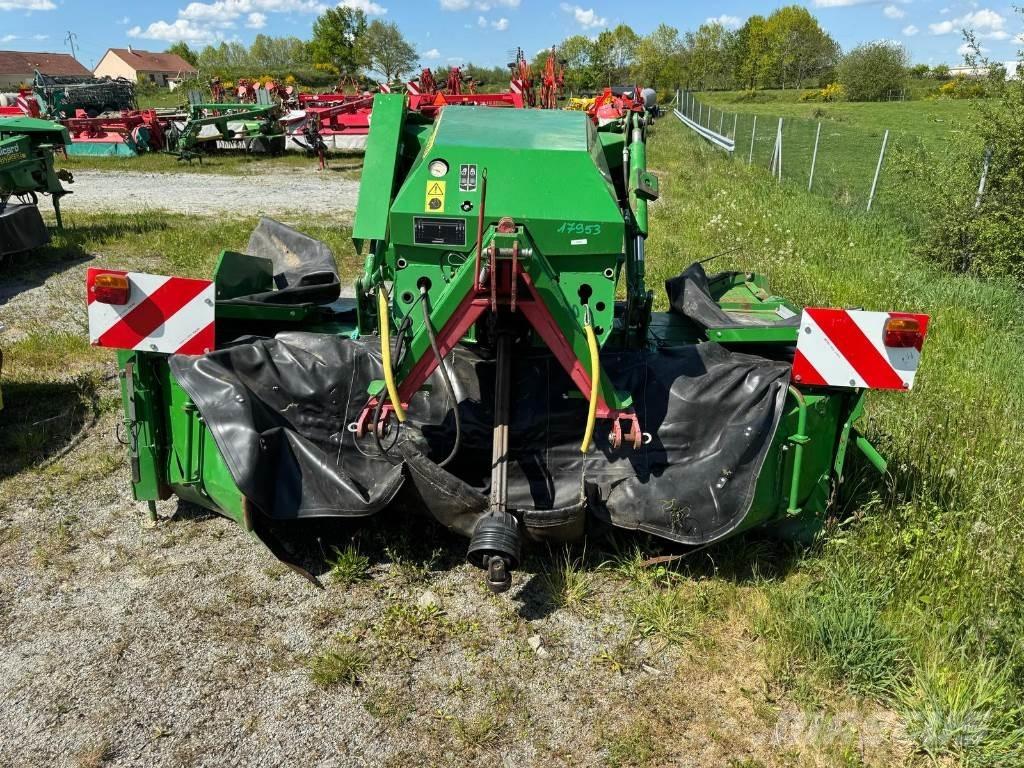 John Deere 131 装载牵引式割草机