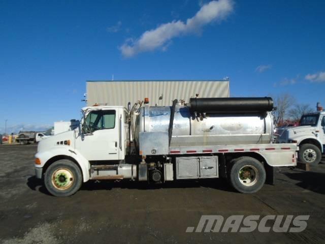 Sterling Acterra 组合/真空油槽车