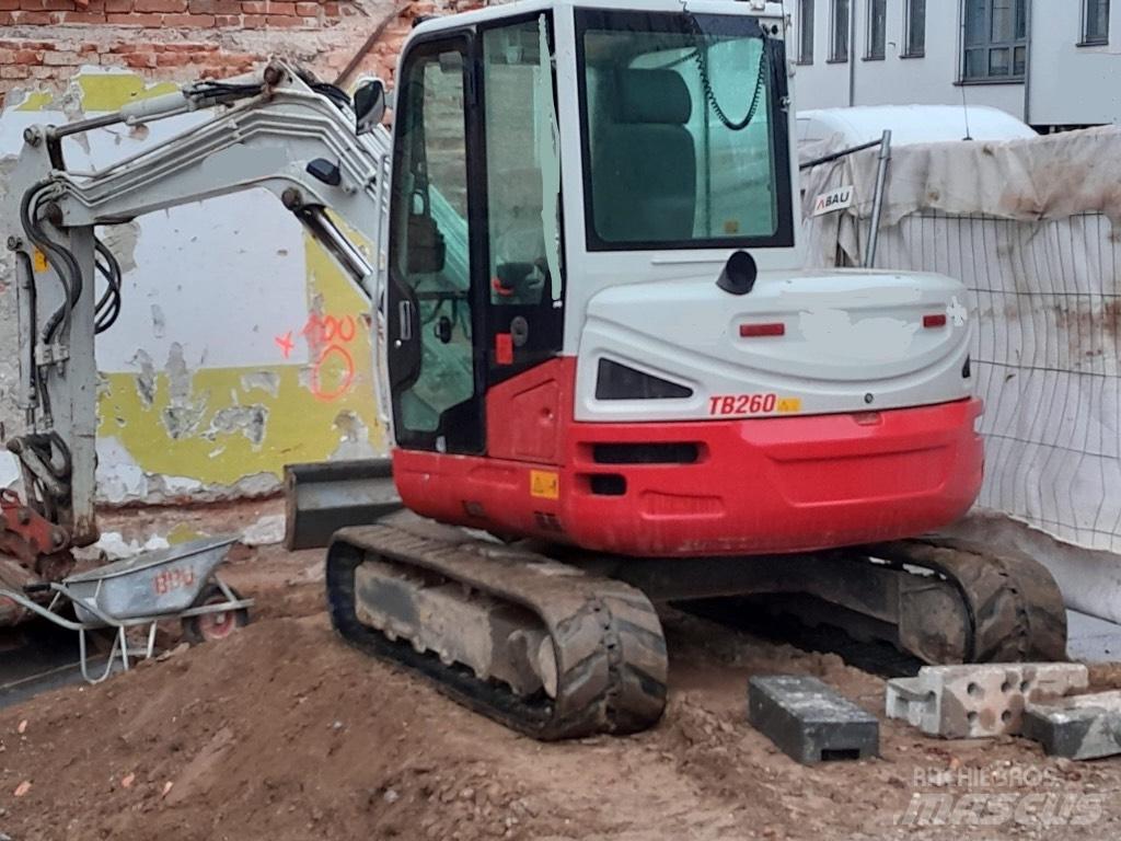 Takeuchi TB 260 小型挖掘机