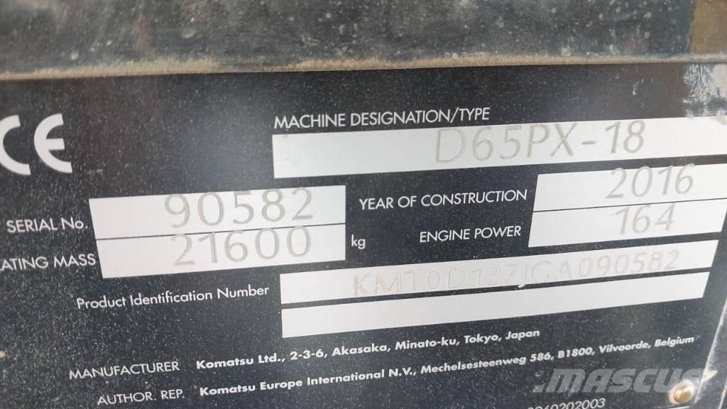 Komatsu D 65 PX-18 履带式推土机