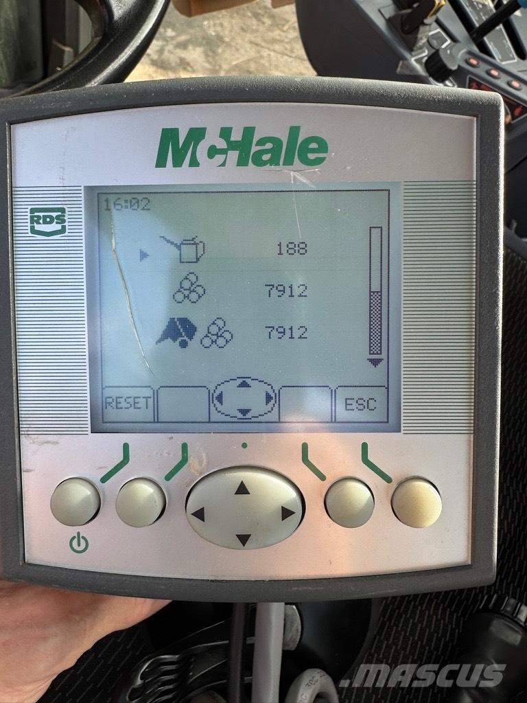 McHale F 5500 圆捆打捆机