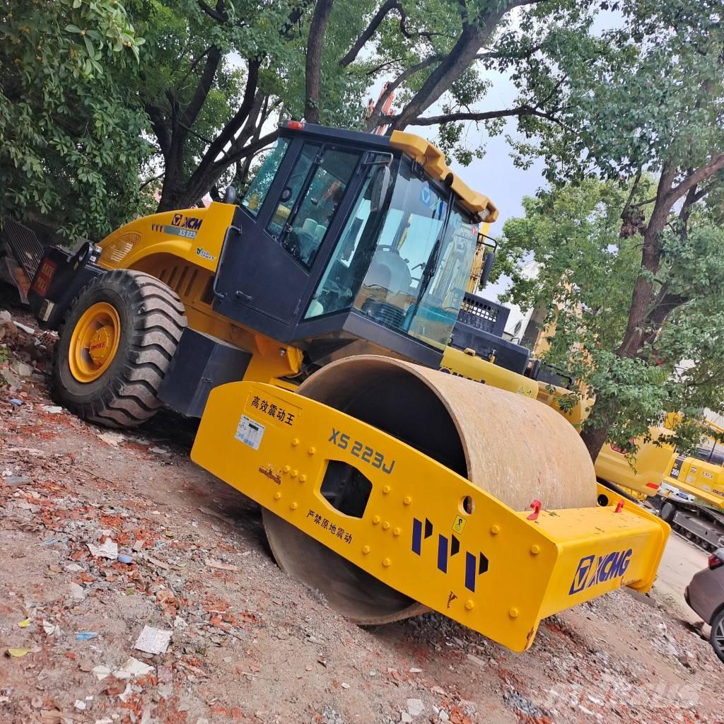 XCMG XS 223  J 单轮压路机