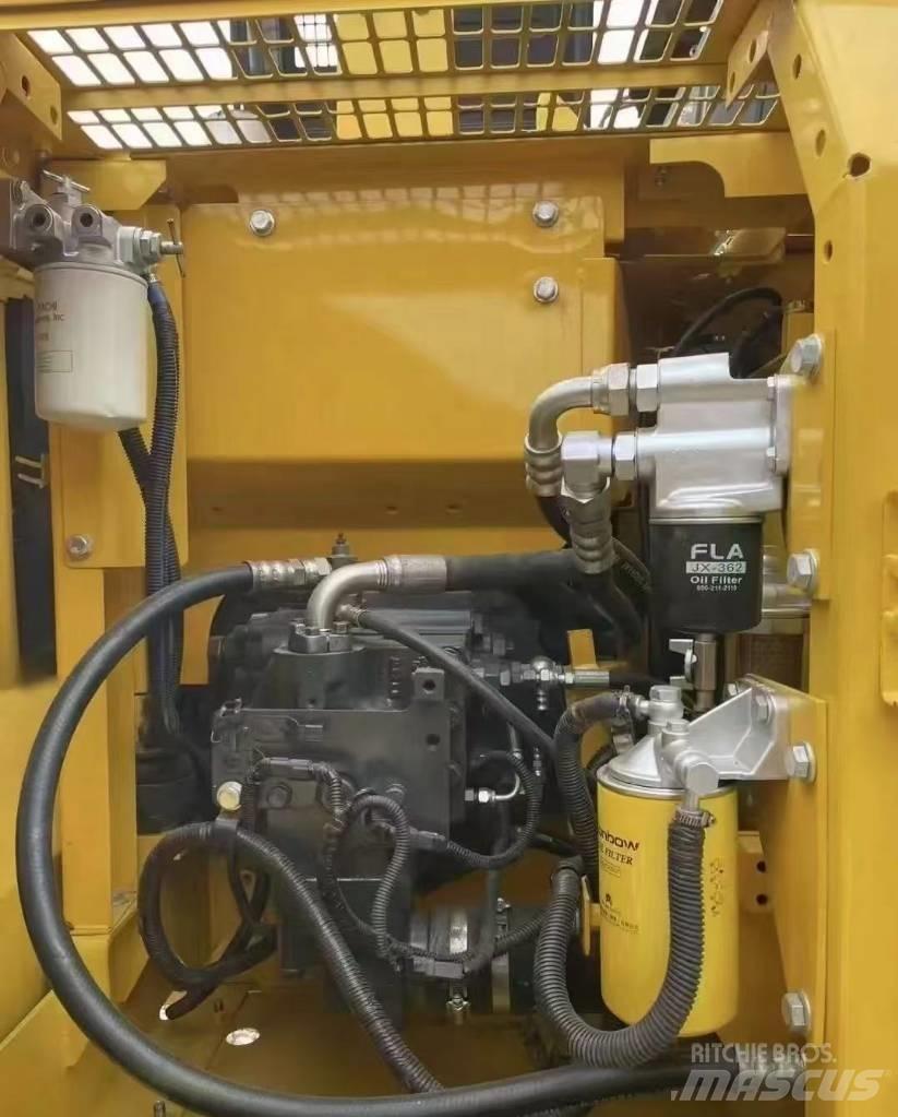 Komatsu PC 130 履带挖掘机