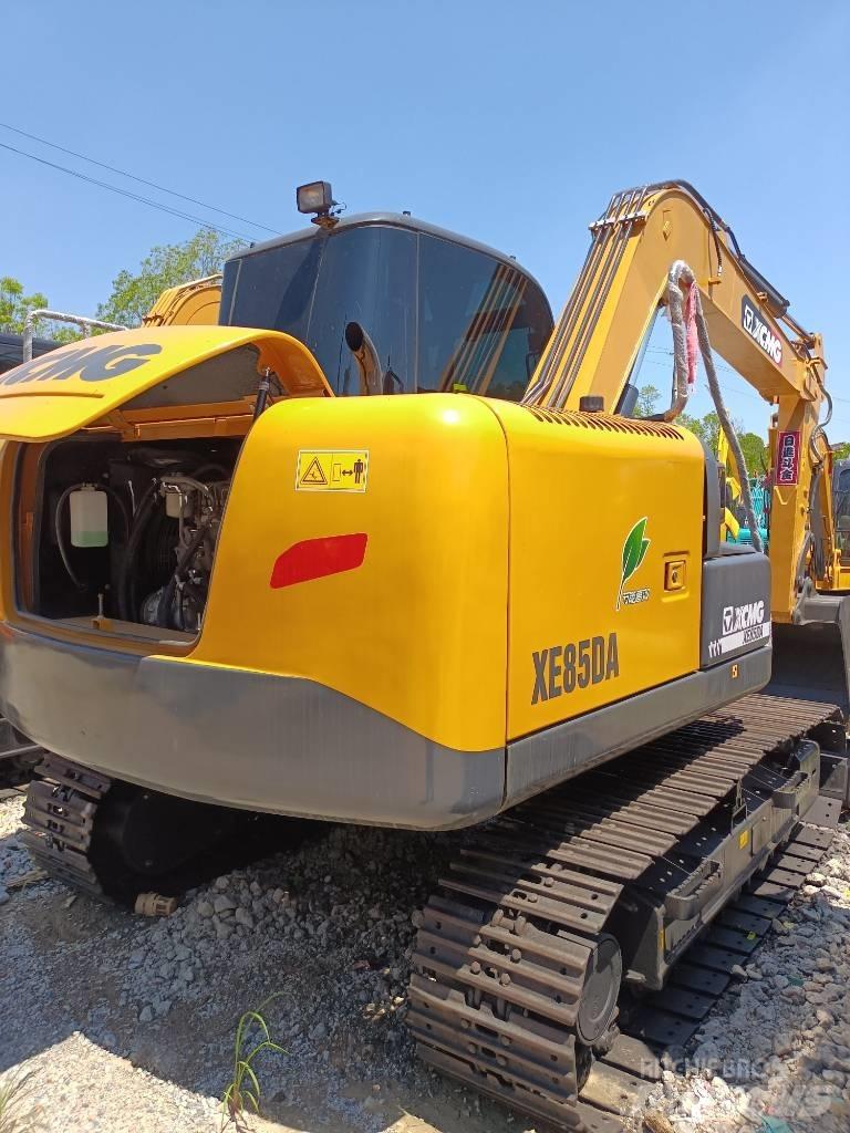 XCMG XE 85DA 小型挖掘机