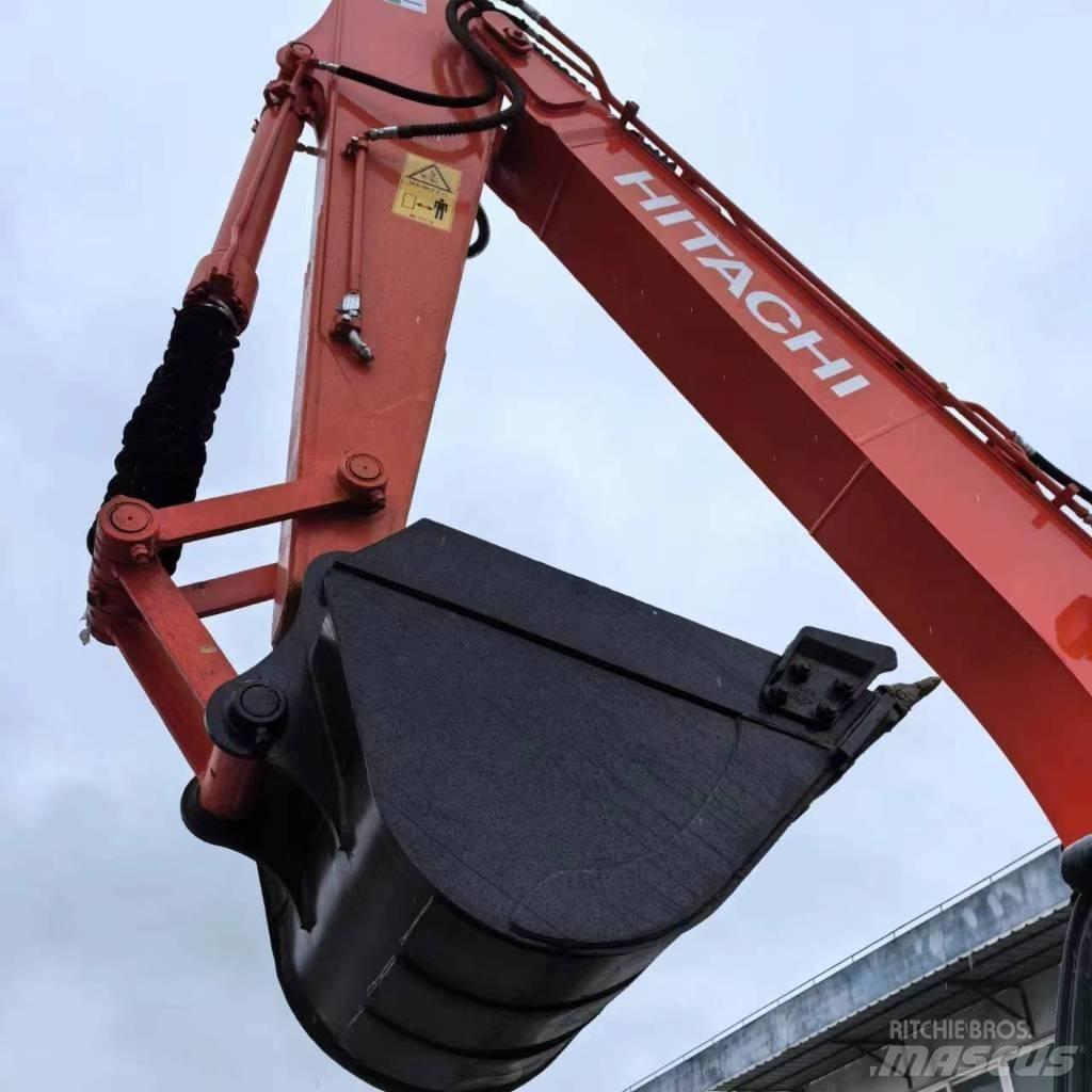 Hitachi ZX 120 履带挖掘机