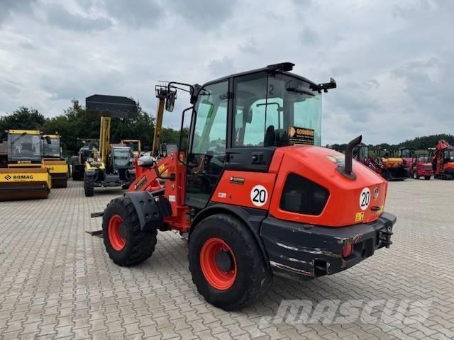 Kubota R 090 轮式装载机