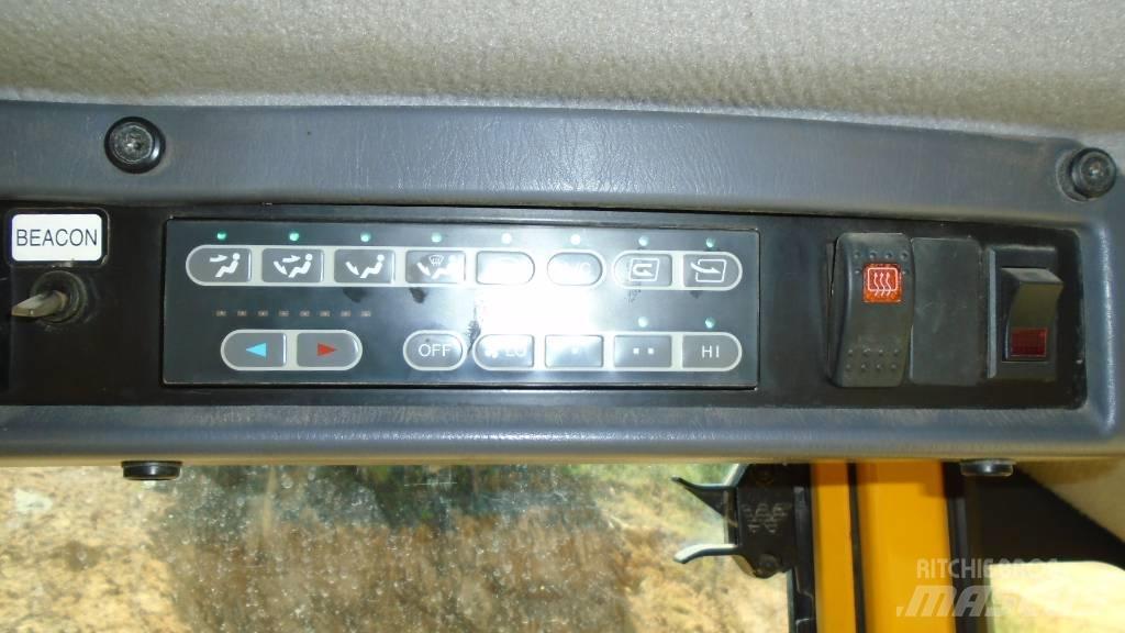 Komatsu WA 250 L-5 轮式装载机