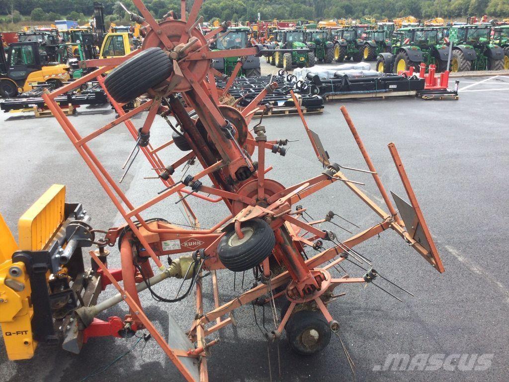 Kuhn GF8501 MH 犁耙和摊草机