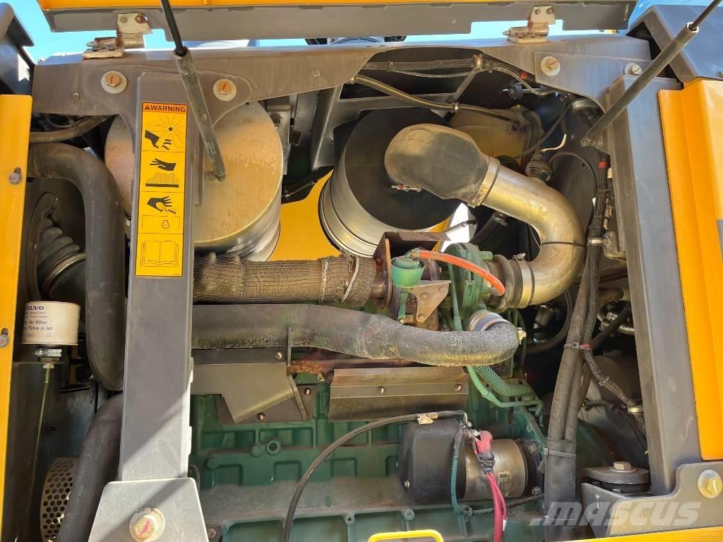 Volvo G 940 平地机/推土机