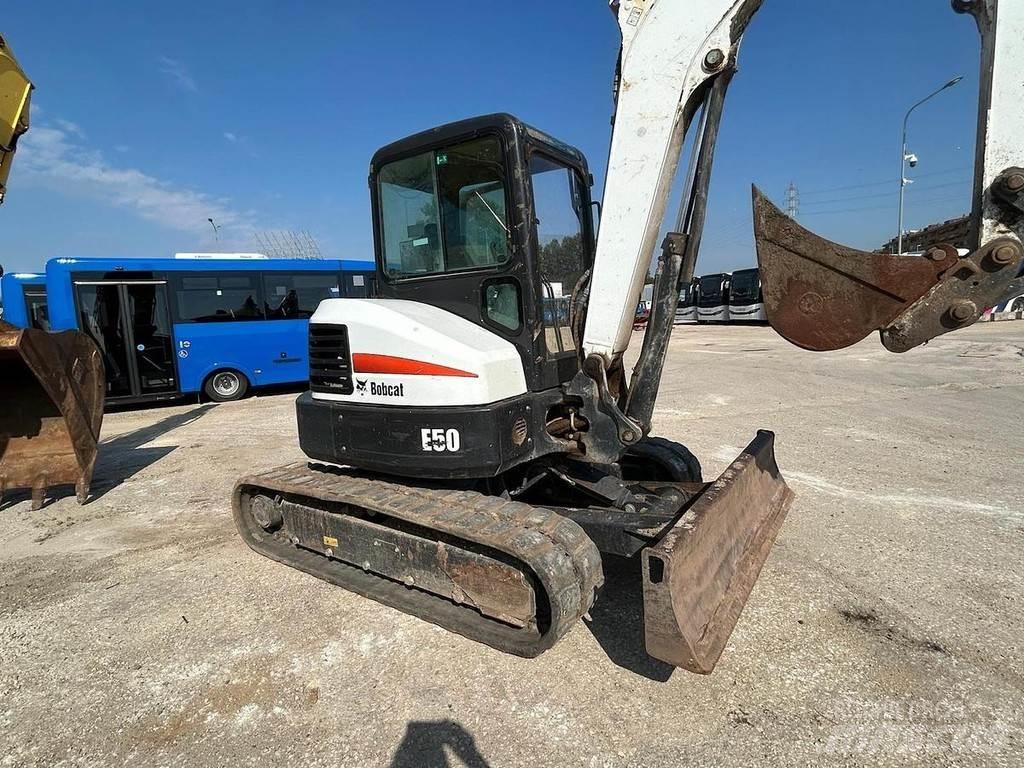 Bobcat E50 小型挖掘机