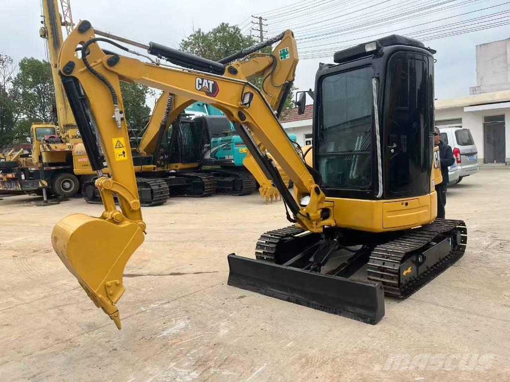 CAT 303.5 E CR 小型挖掘机