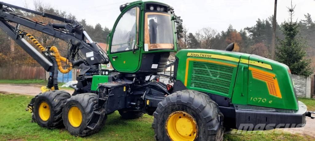John Deere 1070 E 收割机