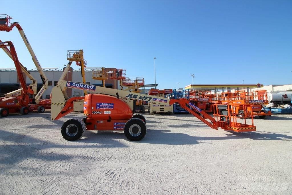 JLG 600 AJ 曲臂高空工作平台