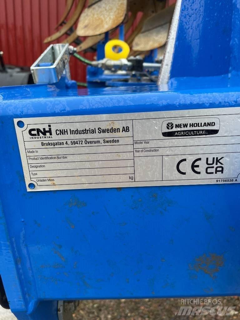 New Holland PHV4875H 双向犁