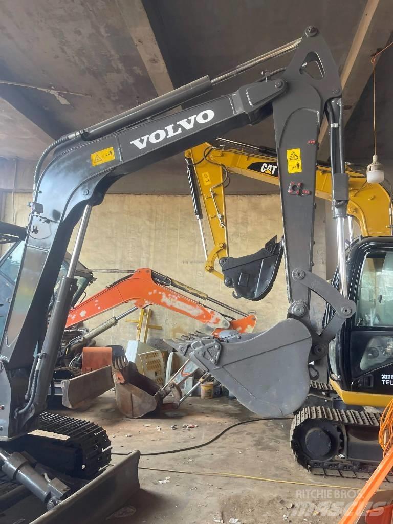 Volvo EC60D 履带挖掘机