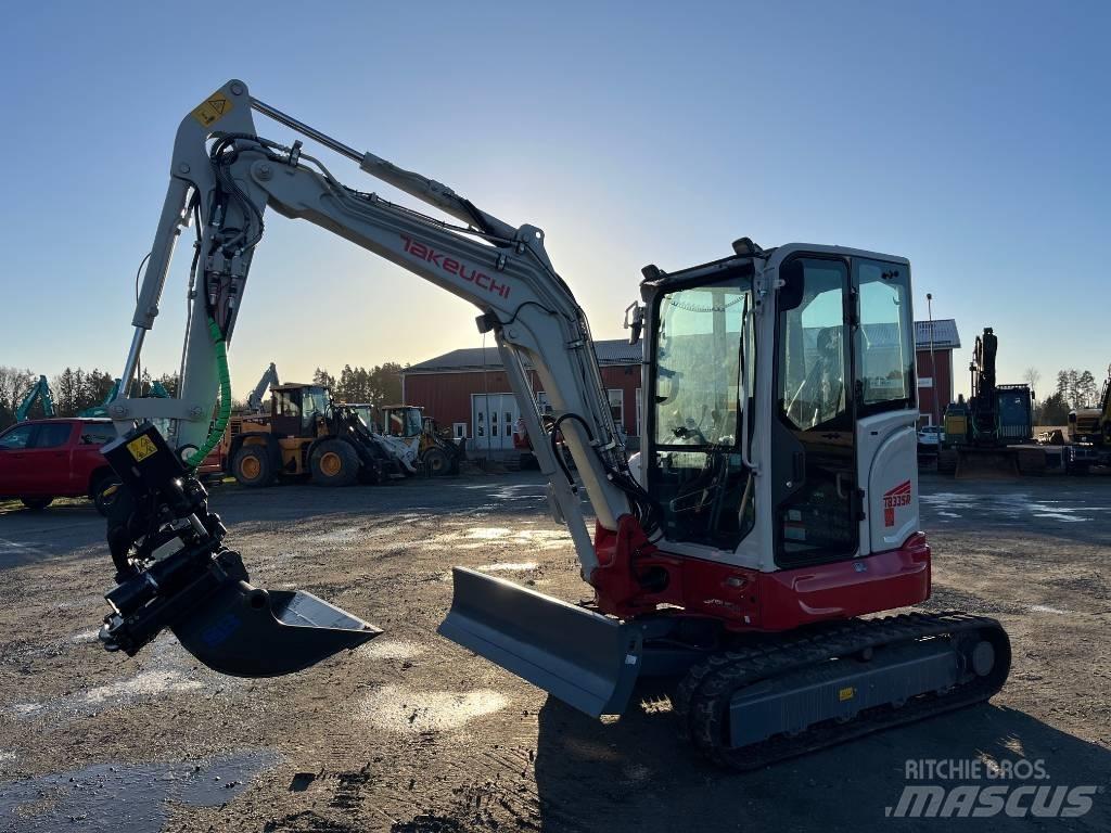 Takeuchi TB 335 R 小型挖掘机