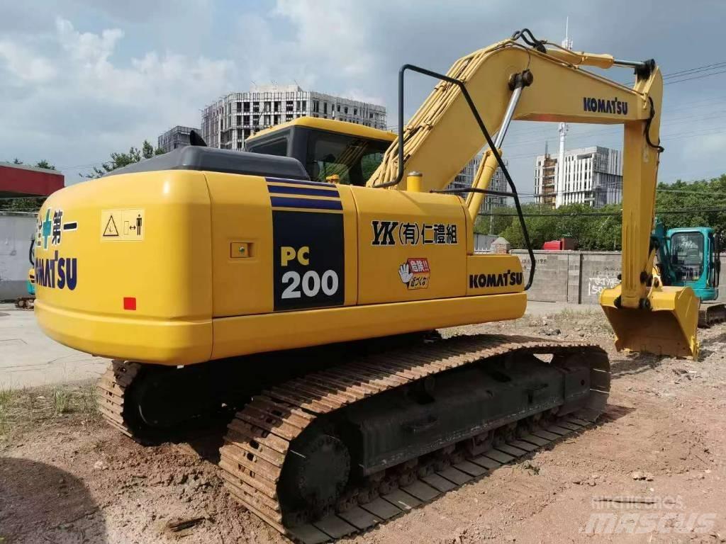 Komatsu PC 200 履带挖掘机