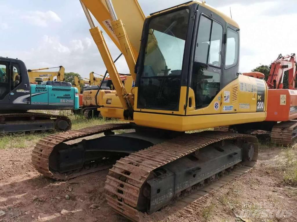 Komatsu PC 200 履带挖掘机