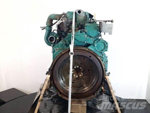 Volvo TD720GE 发动机